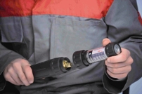 Battery-operated MIG welding torch tester requires no collaboration 