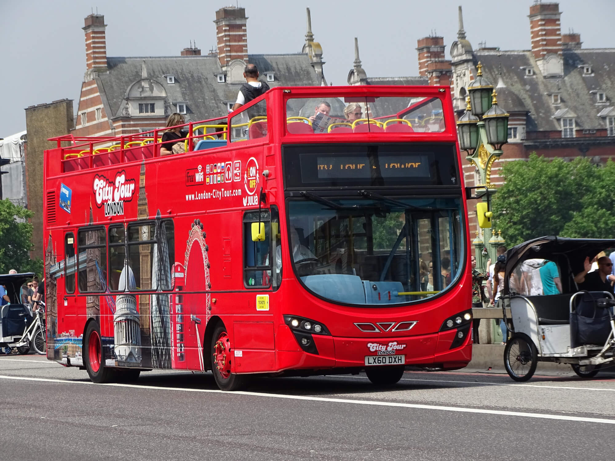 city bus tour london