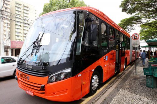 First bi-articulated Scania buses in Curitiba are being delivered to Viação Cidade Sorriso. SCANIA