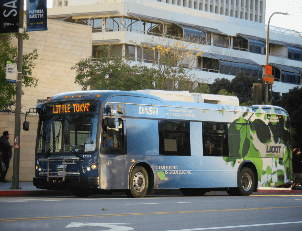 L.A. Mayor Eric Garcetti announces largest order of electric buses in U ...