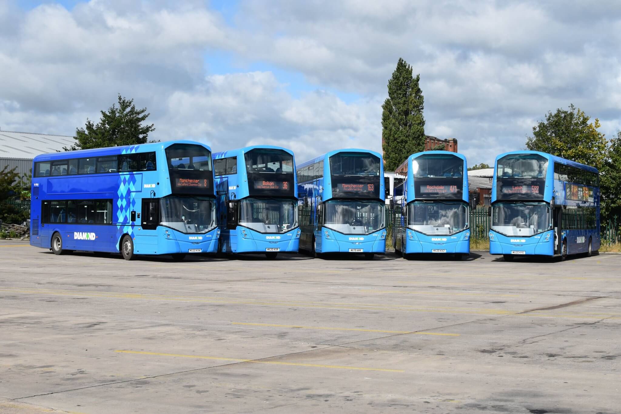 Diamond Bus North West receives latest batch of 28 new StreetDecks CBW