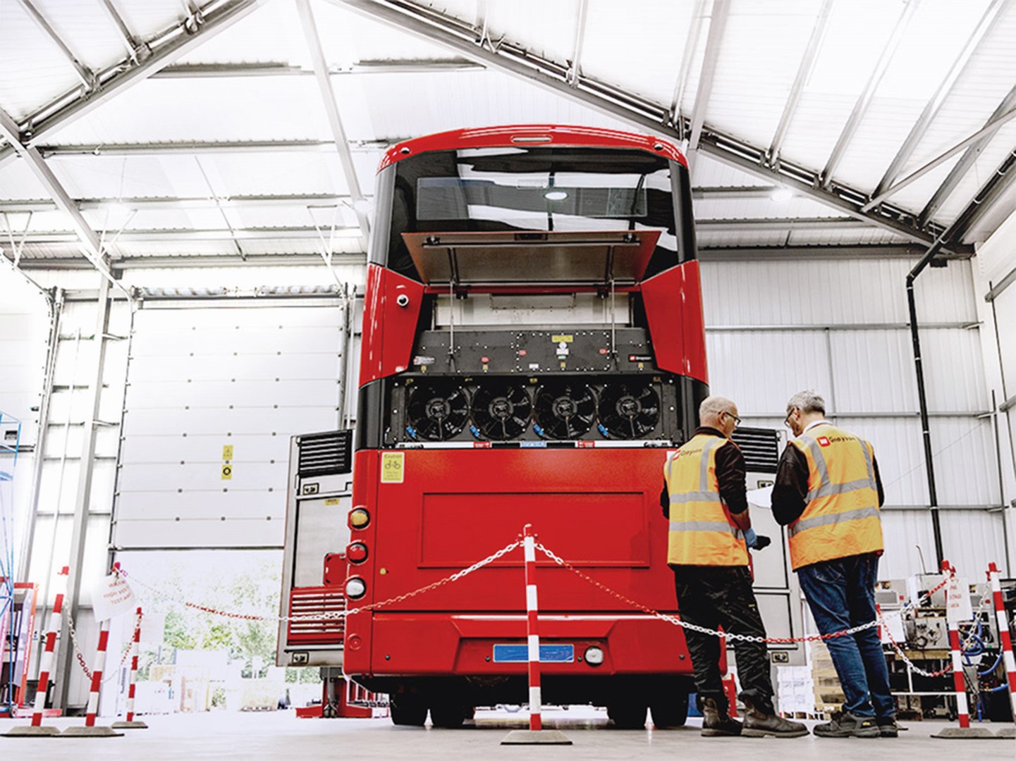 Grayson Aftermarket Team – Red DoubleDeck EV with Grayson VTMS showing (Large)