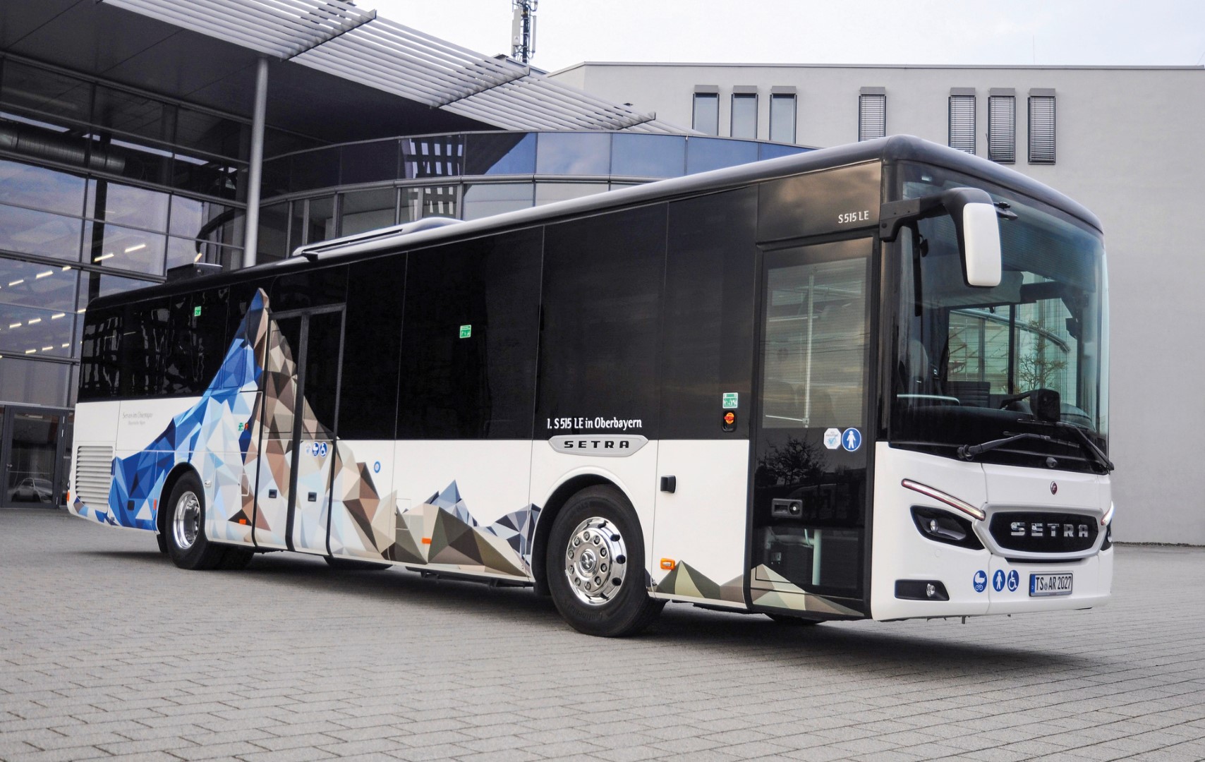 Setra Niederflurbusse hoch im KursSetra low-entry buses in high demand