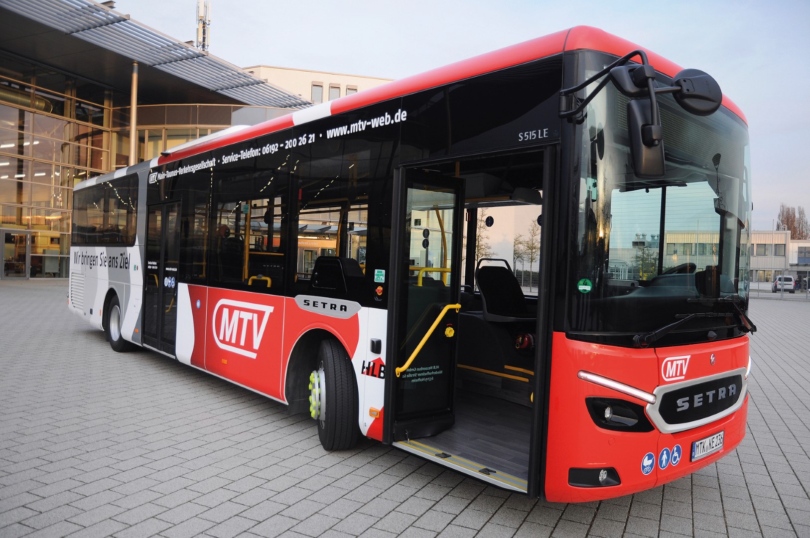 Setra Niederflurbusse hoch im KursSetra low-entry buses in high demand