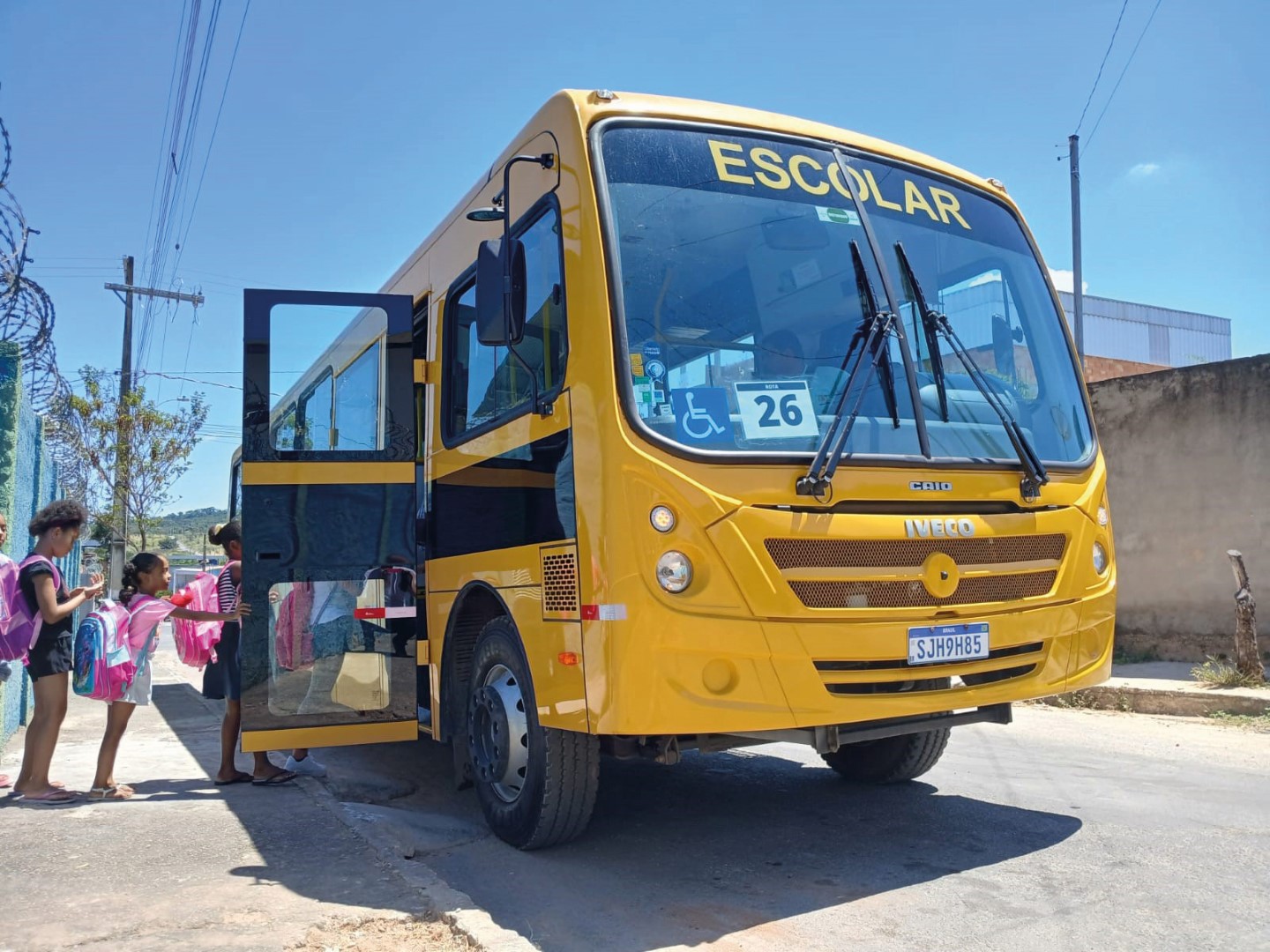 Iveco Bus Brazil 1 15-210 ORE 3 da Prefeitura de Nova Serrana (Large)