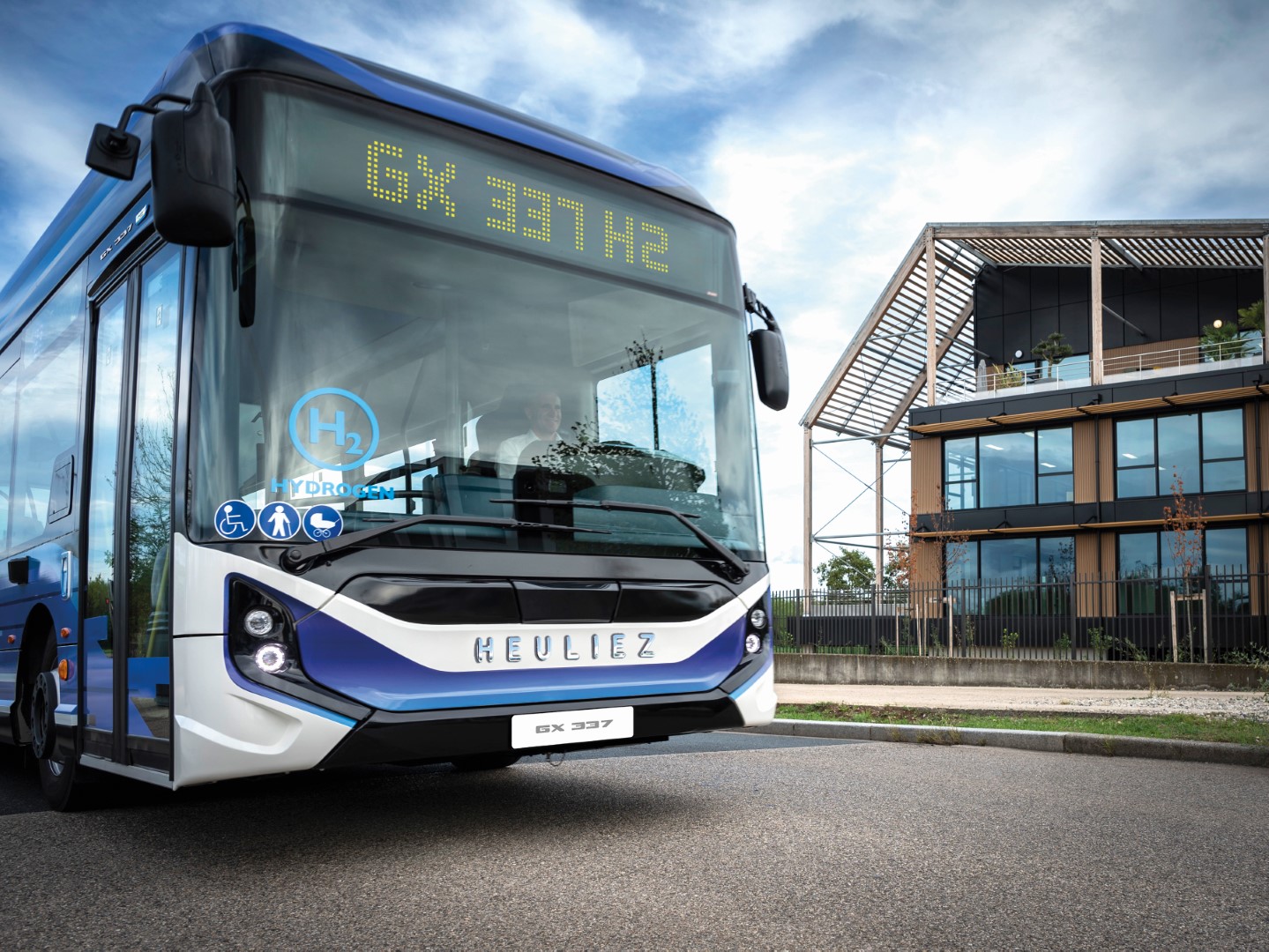 Iveco Dunkirk (Large)