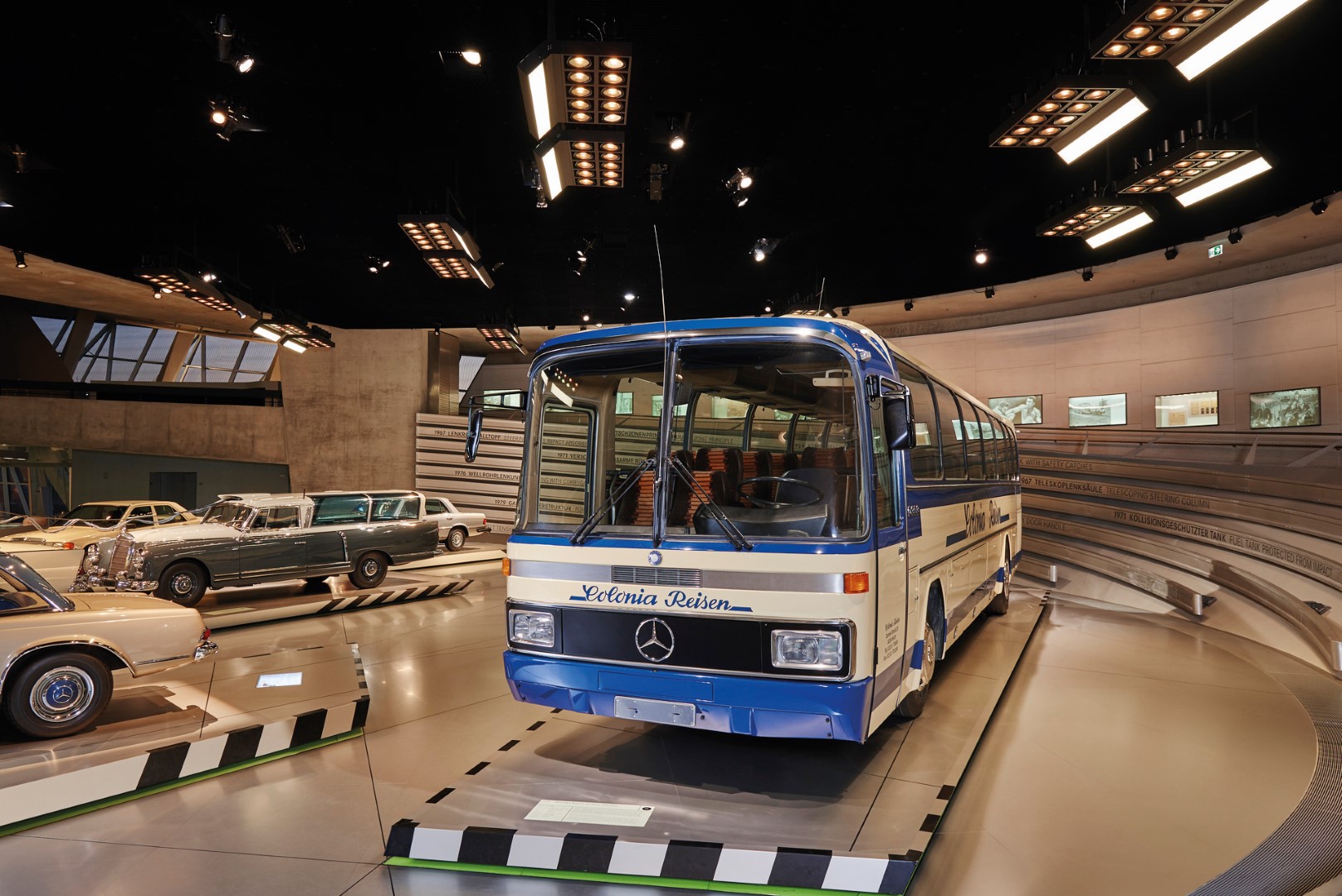 Vor 125 Jahren: erster Omnibus mit Verbrennungsmotor von Benz & Cie.125 years ago: First bus with combustion engine from Benz & Cie.