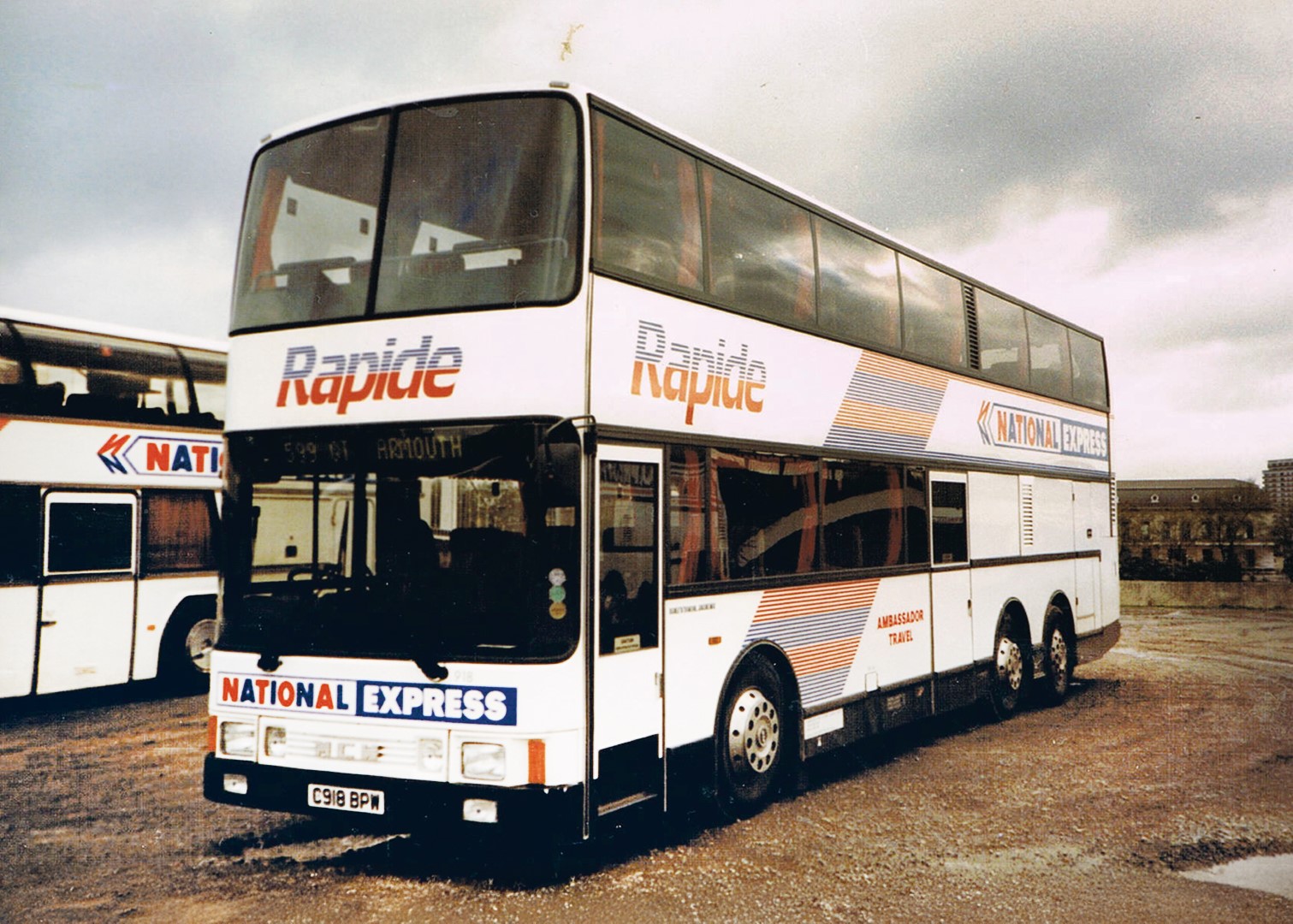 Image 3 AMBASSADOR_TRAVEL_-_Flickr_-_secret_coach_park_(1) (Large)